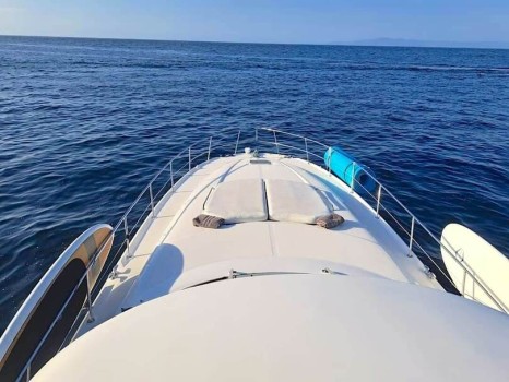 Sundancer 510 (2002) Bip Charters Renta de Yates en Puerto Vallarta