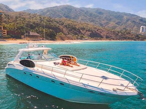Sundancer 510 (2002) Bip Charters Renta de Yates en Puerto Vallarta
