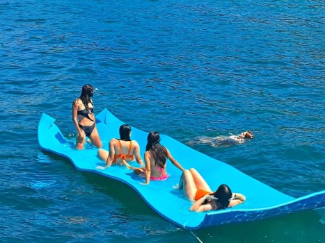 Sundancer 510 (2002) Bip Charters Renta de Yates en Puerto Vallarta