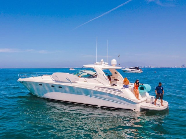 Sundancer 510 (2002) Bip Charters Yacht Charter Puerto Vallarta