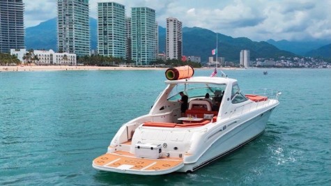 SUNDANCER 540 Bip Charters Yacht Charter Puerto Vallarta