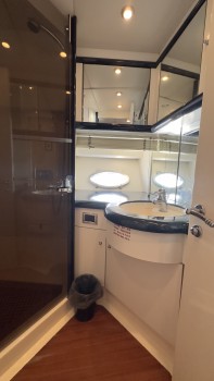 SUNSEEKER 74 Bip Charters Renta de Yates en Puerto Vallarta