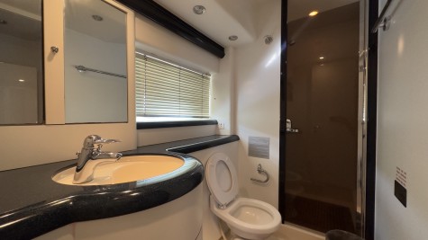 SUNSEEKER 74 Bip Charters Renta de Yates en Puerto Vallarta