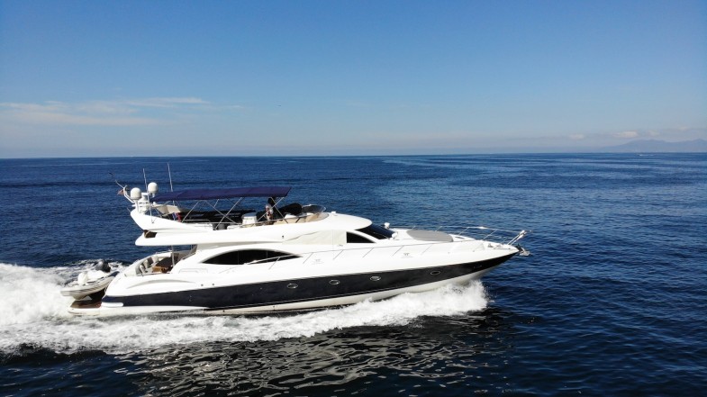 SUNSEEKER 74 (2000) Bip Charters Yacht Charter Puerto Vallarta