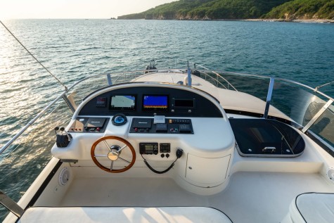 Uniesse 55 (2004) Bip Charters Renta de Yates en Puerto Vallarta