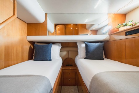 Uniesse 55 (2004) Bip Charters Renta de Yates en Puerto Vallarta