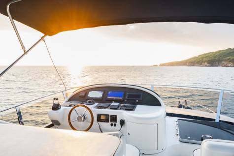 Uniesse 55 (2004) Bip Charters Renta de Yates en Puerto Vallarta