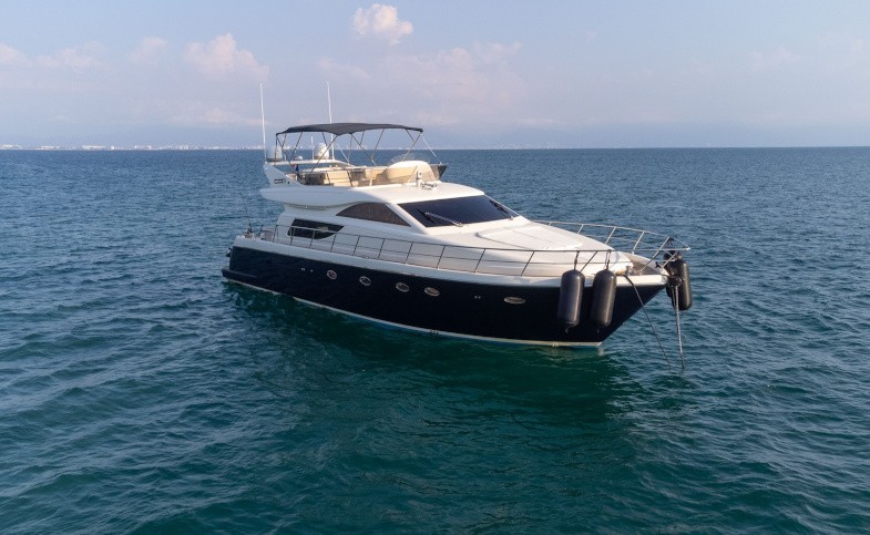 Uniesse 55 (2004) Bip Charters Yacht Charter Puerto Vallarta
