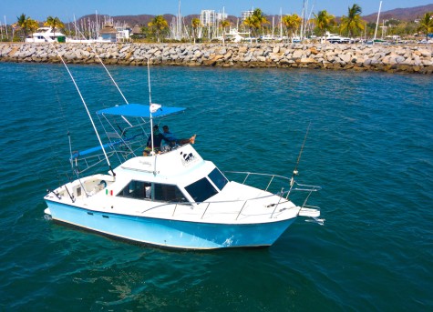 Uniflite 28 Bip Charters Yacht Charter Puerto Vallarta