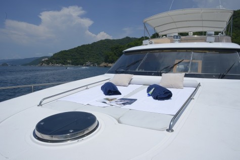 Vitech 65 Bip Charters Renta de Yates en Puerto Vallarta